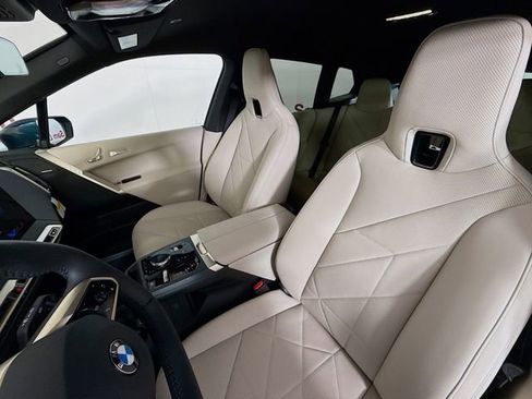 New 2026 BMW iX xDrive45 w/ Premium Package image 22