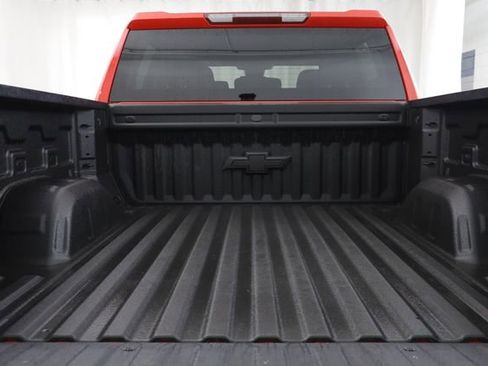 Used 2024 Chevrolet Silverado 1500 Custom Trail Boss w/ LPO, Dark Essentials Package image 17