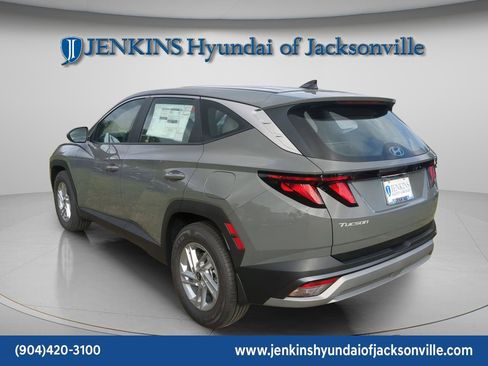 Used 2026 Hyundai Tucson SE image 4