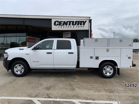 Used 2022 RAM 2500 Tradesman RWD image 4