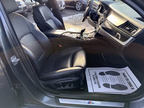 Used 2016 BMW 550i xDrive Sedan image 23