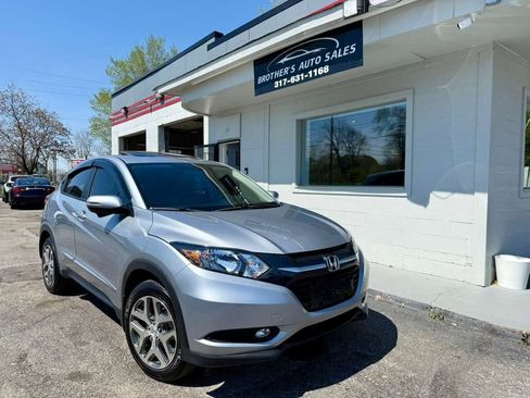 Used 2018 Honda HR-V EX image 10