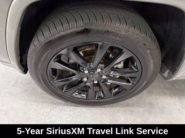 Used 2020 Jeep Grand Cherokee Altitude AWD/4WD image 28