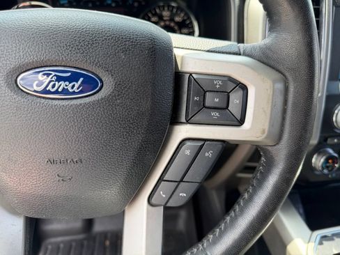 Used 2018 Ford F150 Lariat w/ Equipment Group 502A Luxury AWD/4WD image 28