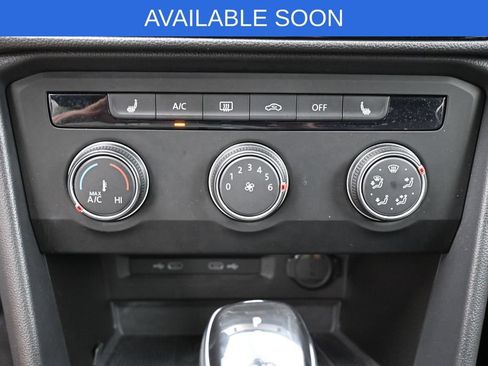 Used 2022 Volkswagen Taos SE AWD/4WD image 22