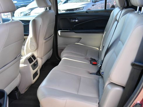 Used 2019 Honda Pilot EX-L image 42