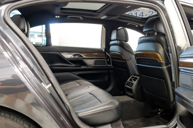 Used 2016 BMW 750i xDrive AWD/4WD image 46