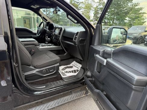 Used 2016 Ford F150 XLT w/ Equipment Group 302A Luxury AWD/4WD image 10