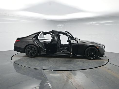Used 2021 Mercedes-Benz S 580 4MATIC Sedan w/ AMG Line image 79