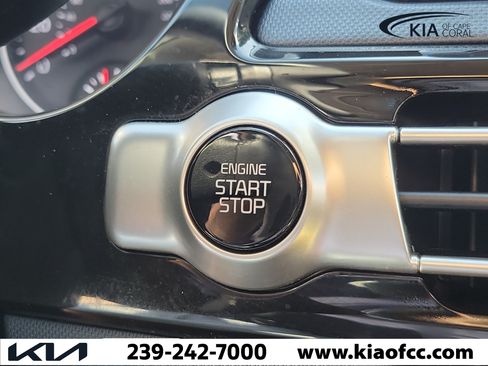 Certified 2022 Kia Seltos S FWD image 30