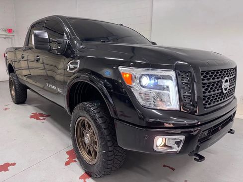 Used 2019 Nissan Titan PRO-4X w/ Pro-4x Utility Package AWD/4WD image 1