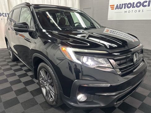 Used 2022 Honda Pilot Sport image 2