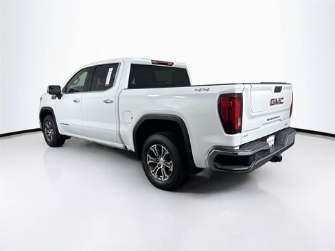 Used 2025 GMC Sierra 1500 SLT AWD/4WD image 13