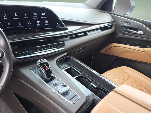 Used 2022 Cadillac Escalade ESV Premium Luxury image 37