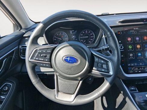 Used 2025 Subaru Outback Touring AWD/4WD image 12