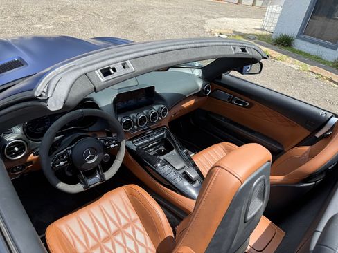 Used 2020 Mercedes-Benz AMG GT R image 21