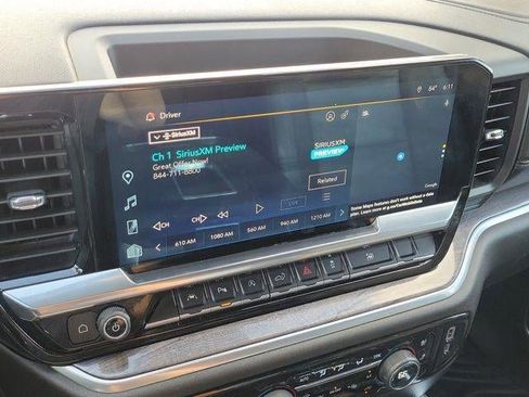 Used 2022 Chevrolet Silverado 1500 LTZ image 27