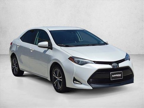 Used 2017 Toyota Corolla LE w/ LE Premium Package FWD image 3