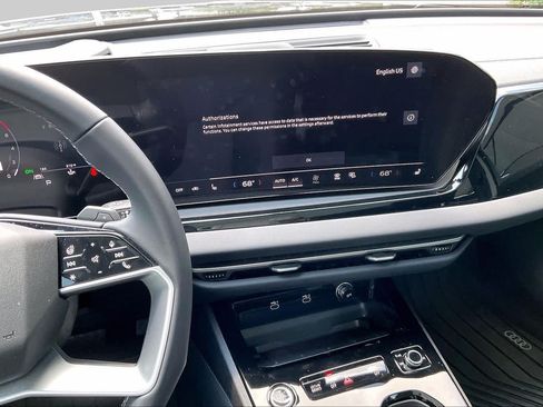 Used 2025 Audi A5 2.0T Premium Plus w/ Premium Plus AWD/4WD image 7