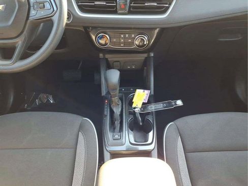 Used 2025 Chevrolet TrailBlazer LT image 12