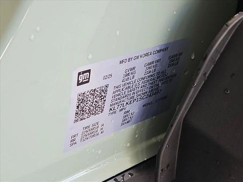 Used 2025 Chevrolet Trax ACTIV FWD image 24