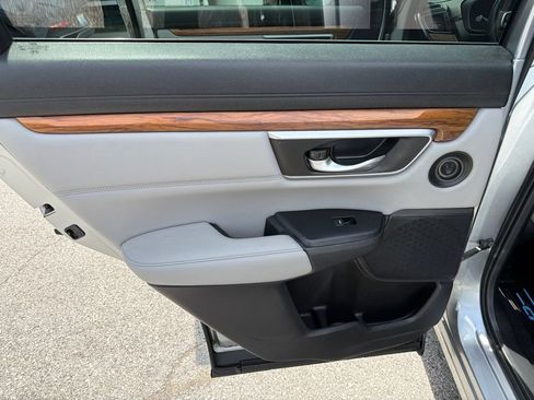Used 2018 Honda CR-V Touring image 13