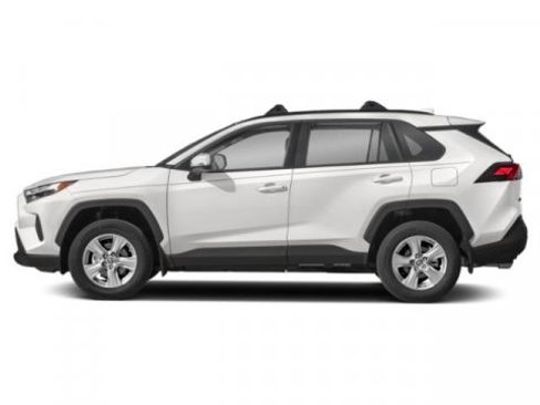 Used 2022 Toyota RAV4 XLE Premium FWD image 3