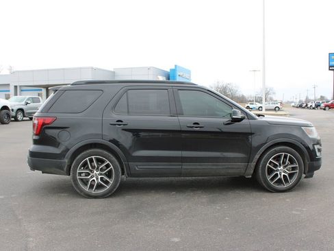 Used 2016 Ford Explorer Sport w/ Equipment Group 401A image 8