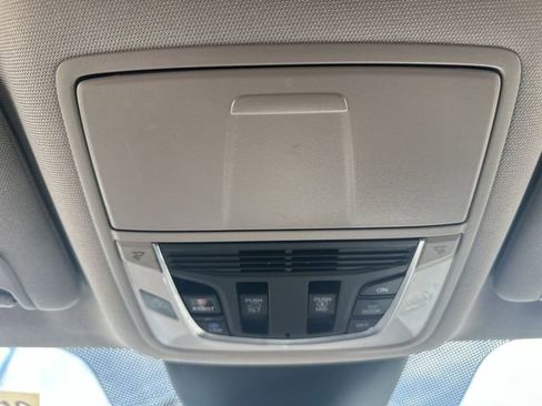 Used 2023 Acura MDX SH-AWD w/ Technology Package image 41