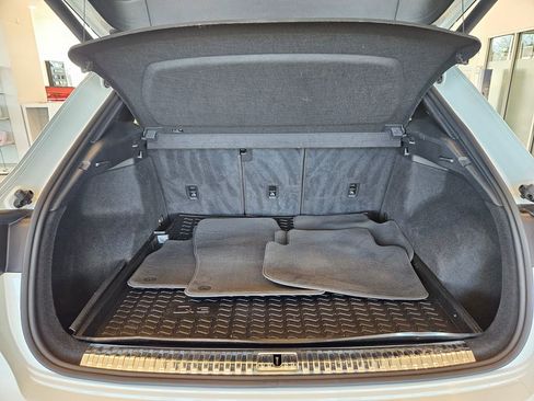 Used 2020 Audi Q3 2.0T Premium Plus w/ Premium Plus Package image 30