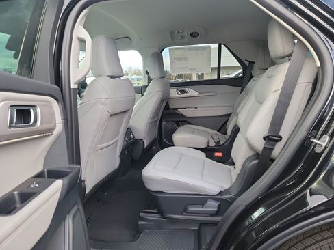 New 2026 Ford Explorer Active w/ Active Comfort Package image 25