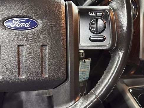 Used 2013 Ford F250 Lariat w/ Chrome Pkg image 15