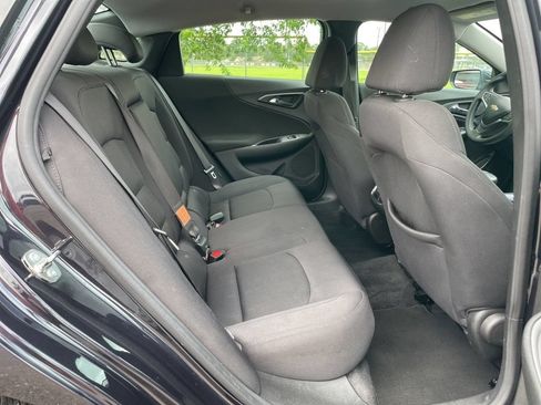 Used 2023 Chevrolet Malibu LT FWD image 15
