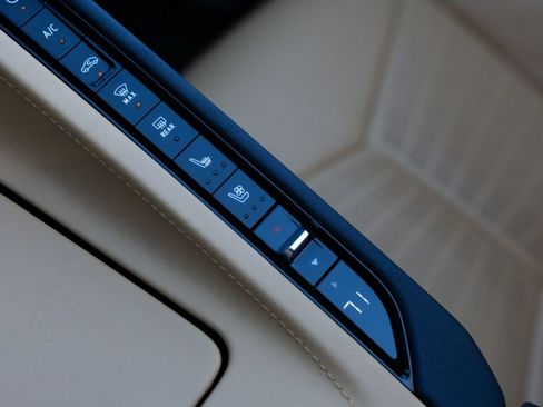 Used 2025 Chevrolet Corvette Z06 w/ Battery Protection Package image 23