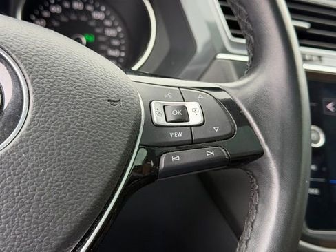 Used 2019 Volkswagen Tiguan SE FWD image 27
