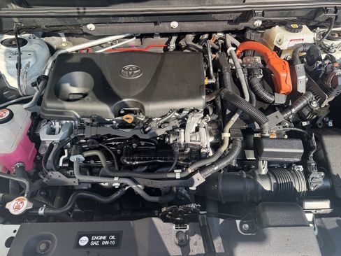 Used 2021 Toyota RAV4 Limited image 7