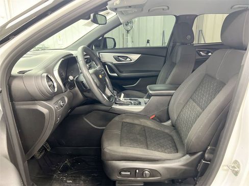 Used 2021 Chevrolet Blazer LT image 18