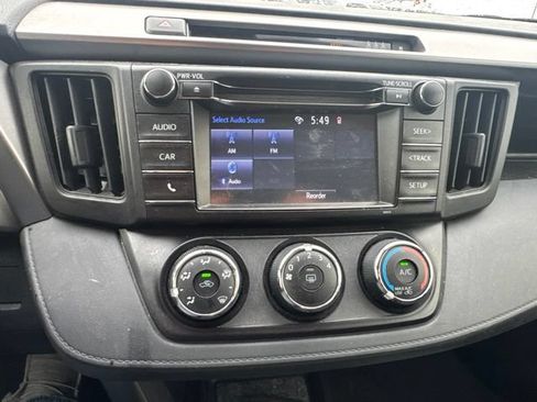 Used 2017 Toyota RAV4 LE w/ Carpet Mat Package FWD image 27