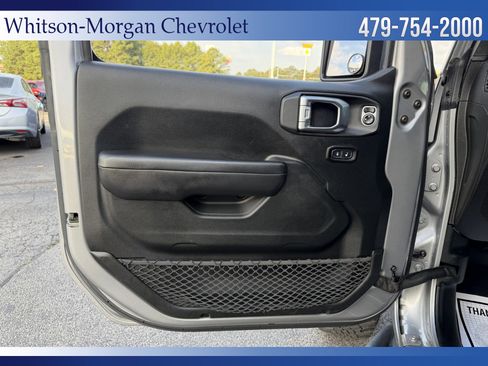 Used 2020 Jeep Gladiator Sport w/ Quick Order Package 24S image 12