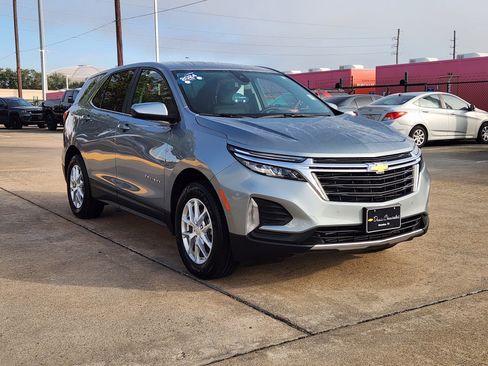 Certified 2024 Chevrolet Equinox LT image 4