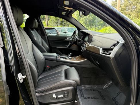 Used 2021 BMW X5 xDrive40i w/ M Sport Package AWD/4WD image 26