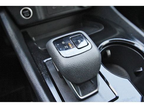Used 2023 Nissan Rogue SV FWD image 29