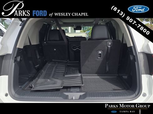 Used 2024 Honda Pilot Touring image 8