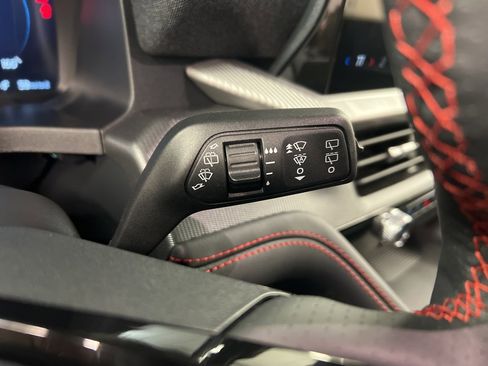 New 2026 Ford Explorer ST-Line w/ ST-Line Street Pack image 21