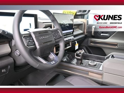 New 2025 GMC Hummer EV 2X w/ LPO, Sport Package AWD/4WD image 18