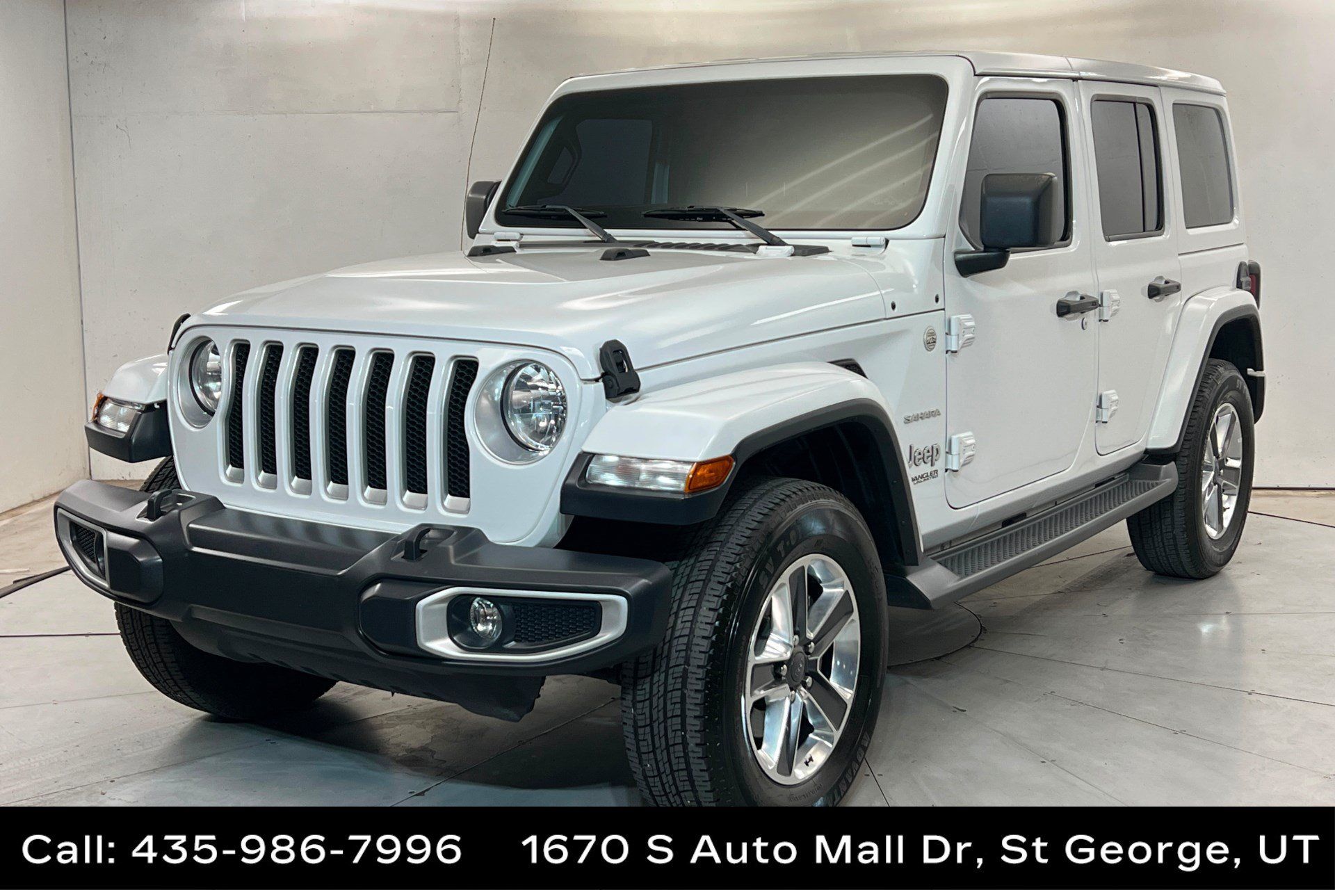 Used 2020 Jeep Wrangler Unlimited Sahara AWD/4WD image 1