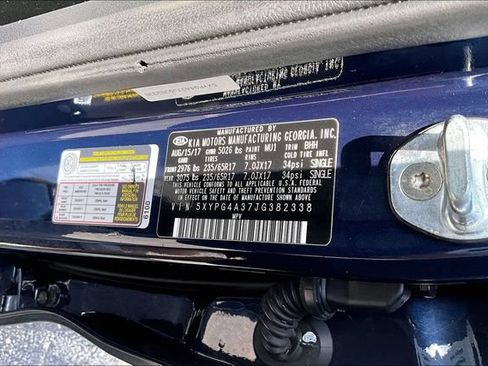 Used 2018 Kia Sorento FWD image 19