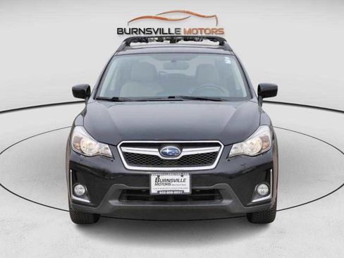 Used 2016 Subaru Crosstrek 2.0i Premium image 2