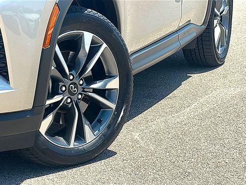 Used 2023 INFINITI QX60 Luxe w/ Cargo Package FWD image 3