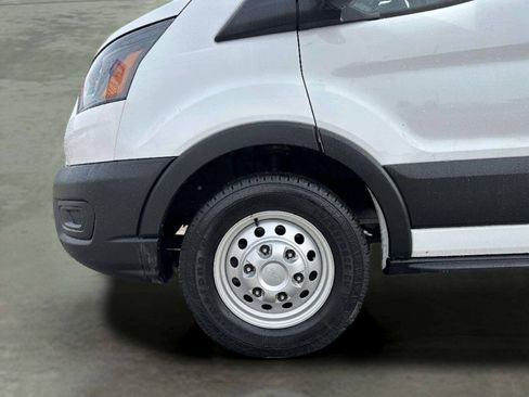 Used 2022 Ford Transit 150 Low Roof AWD image 32